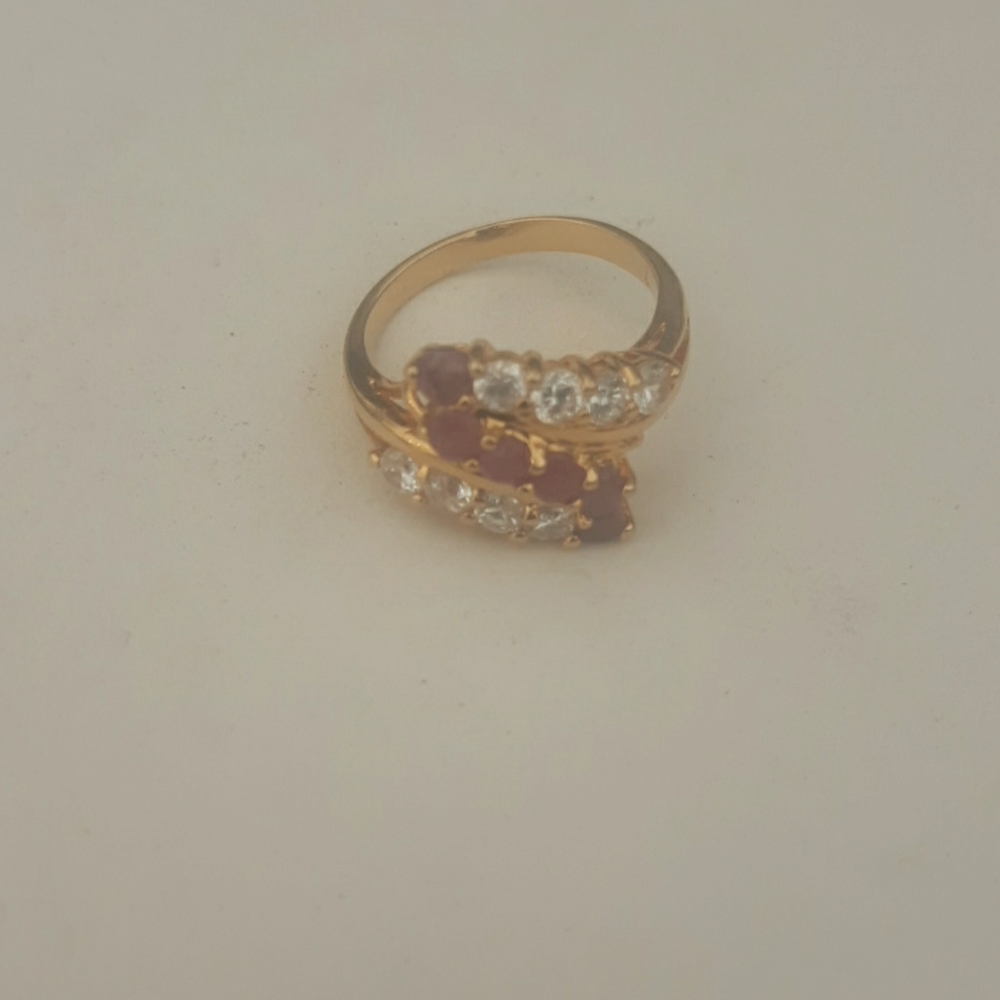 Gemmed ring